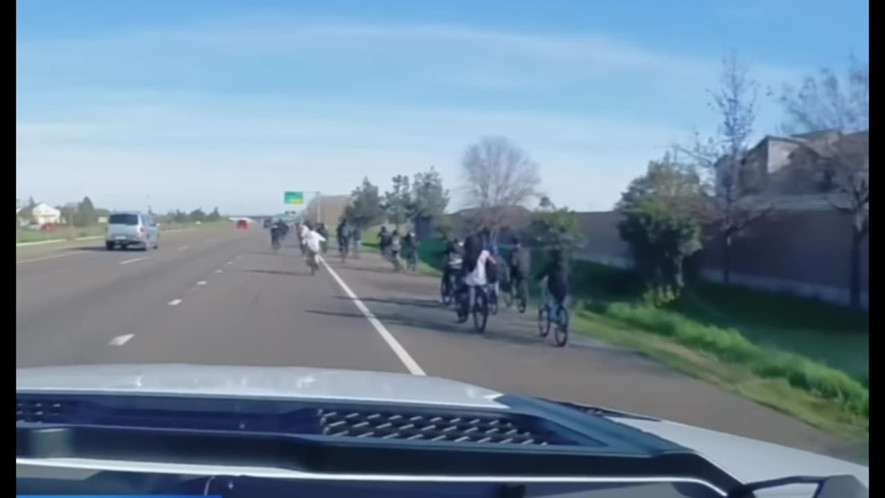 Newest Trend: Kids Riding Bikes in Highways