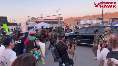 🔥Tensions rising outside ICE Broadview processing facility 