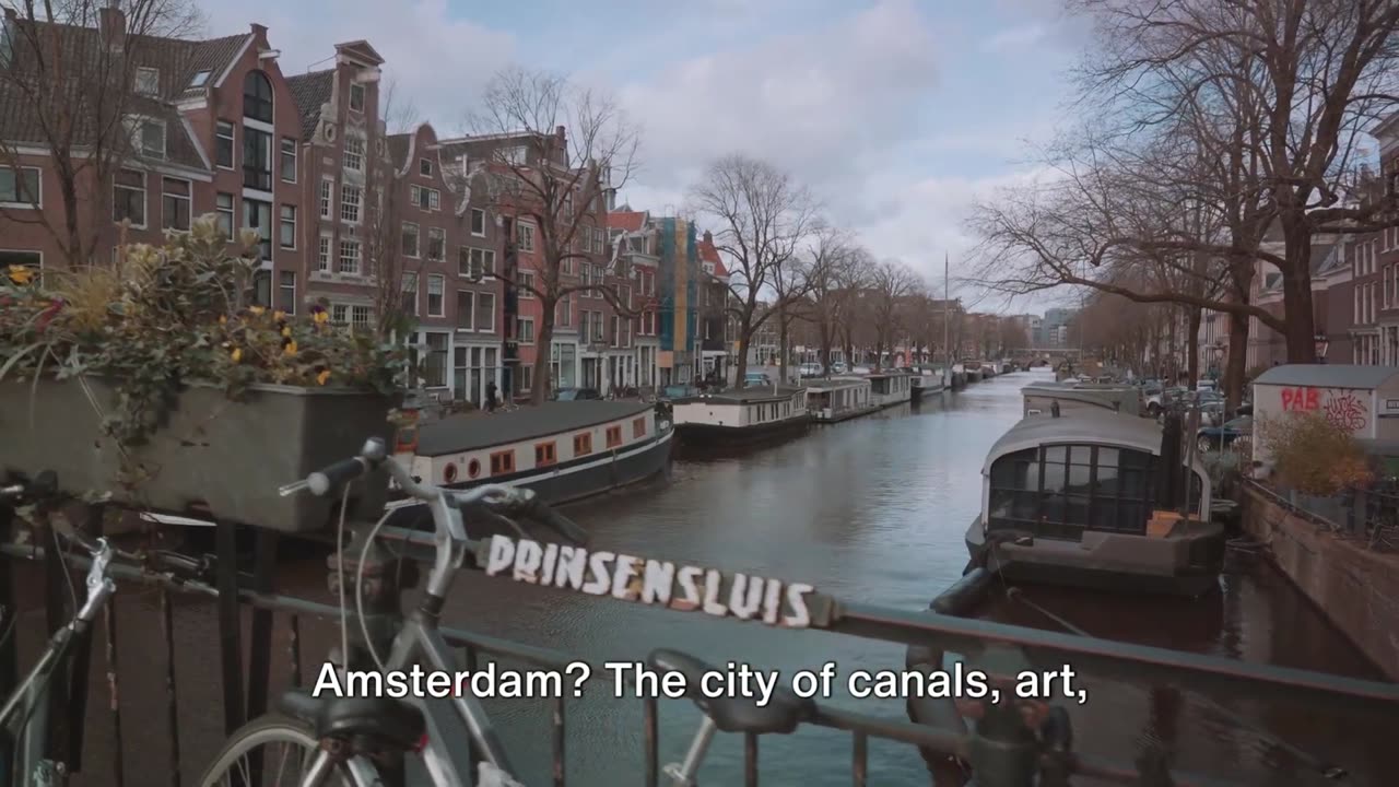 ULTIMATE AMSTERDAM TRAVEL GUIDE 2024 (NETHERLANDS)