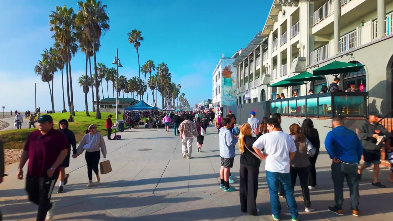 Skateboarding from Venice Beach to Santa Monica Pier on a sunny New Year’s Day 🌴 CALIFORNIA 🇺🇸 4[K]