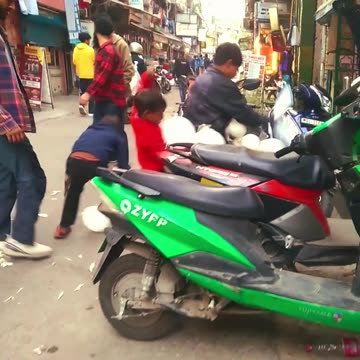 👧🏽 Capturing the joyful moments of kids playing in the streets #Street_Life