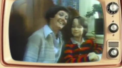 1970s Campbell’s Chicken Noodle Soup Commercial 🍲 | Warm & Cozy Retro TV Ad