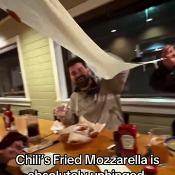 Chili's Fried Mozzarella is Unhinged
