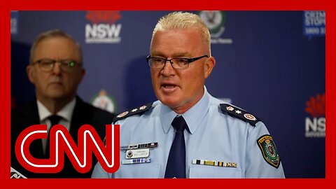 Suspected gunmen in Bondi Beach shooting were father and son, police say