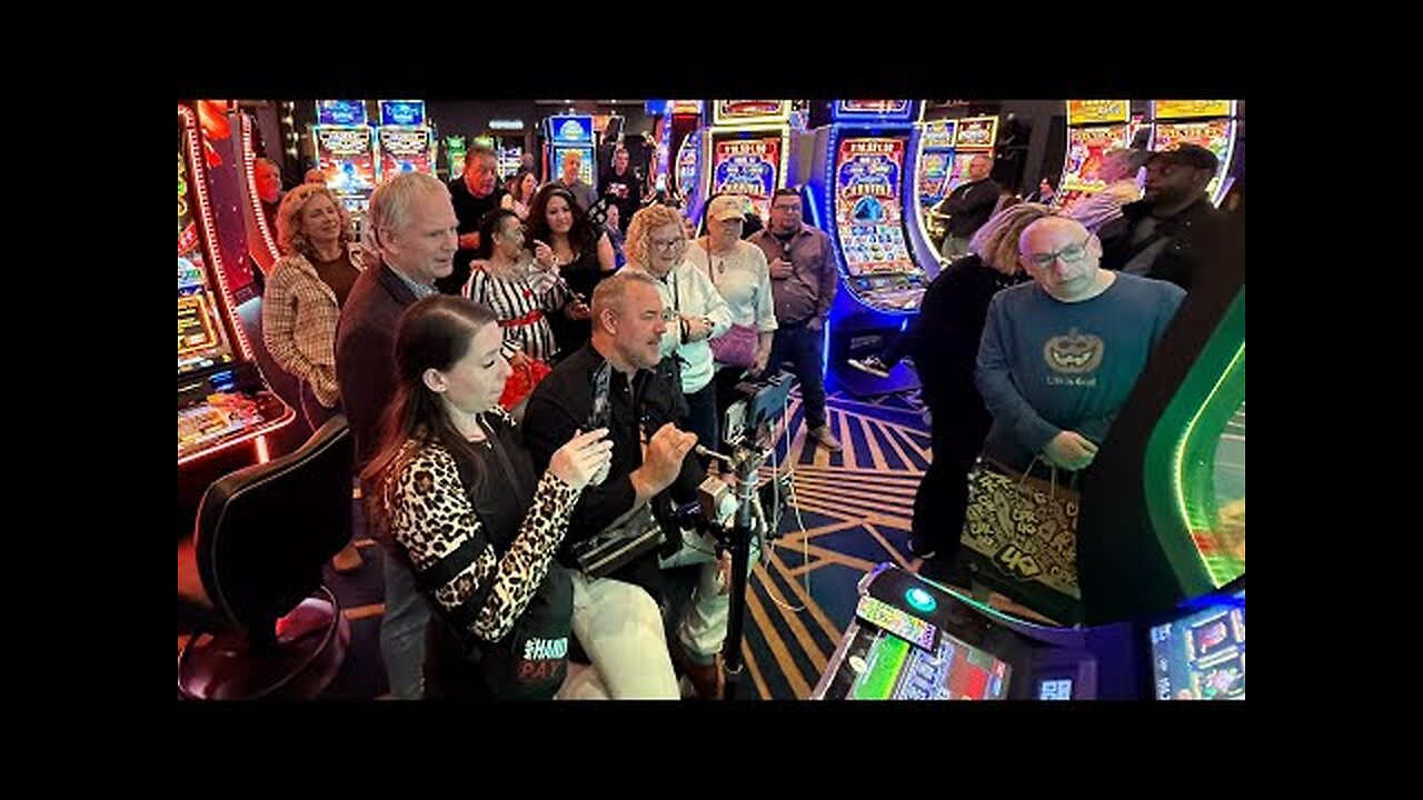 $1,000,000 LIVE and Smashing A RECORD-BREAKING Jackpot!