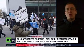 Friedensdemo in München: Friedensgespräche statt Waffenlieferungen in Kriegsgebiete