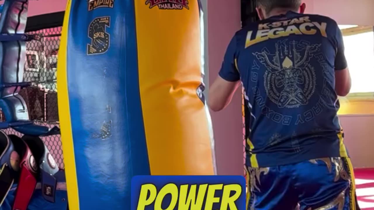 Muay Thai - staying centered with the bag