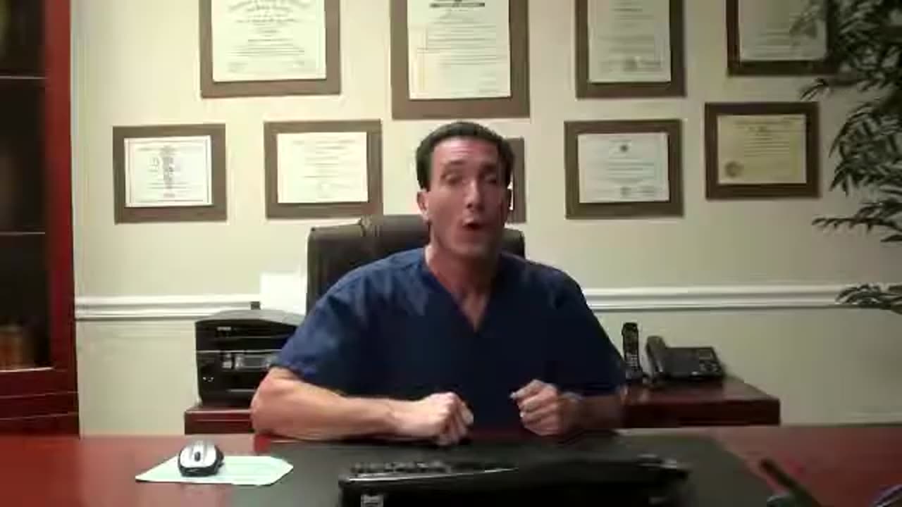 Understanding Hair Transplant Methods | FUT vs FUE vs MaxHarvest™ Explained by Dr. Brett Bolton