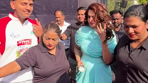 ayesha khan arrives for a youth fest in bkc