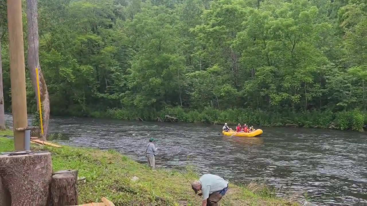 Nantahala Rafting Good Outdoor Fun Clear Cool Water Danger do not go Alone!!#raftalks #boat#cherokee