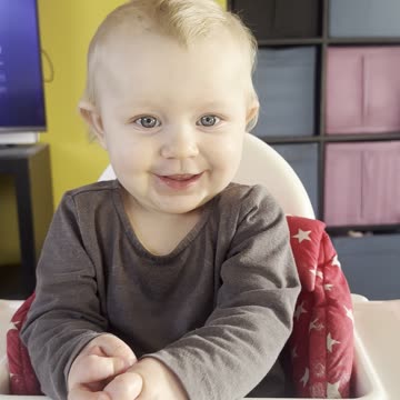 Baby Kayla & Mommy Sing “If You’re Happy and You Know It” | Cute Singalong