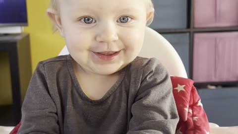 Baby Kayla & Mommy Sing “If You’re Happy and You Know It” | Cute Singalong