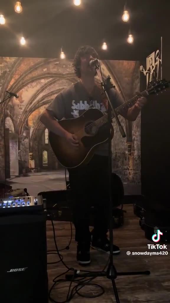 Someone Buy This Man A Damn Beer.. 🤣🤣🤣