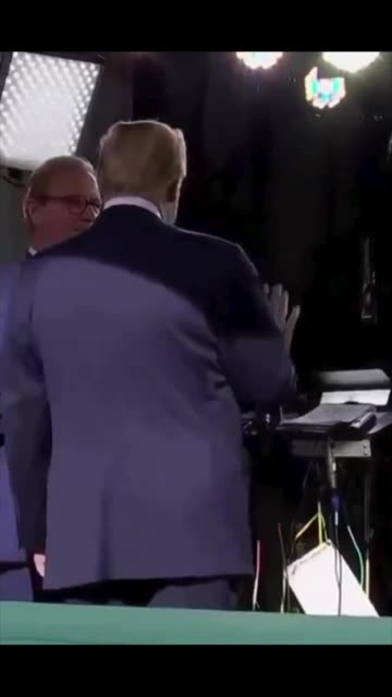 Trump getting his call .at ..Bibi's Command