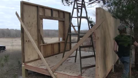 A Simple Off-Grid Cabin Anyone Can Build — And Actually Afford