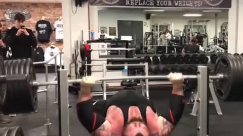 Eddie Hall Benches 265kg x6