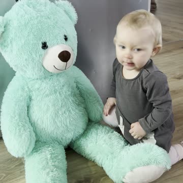 Kayla Meets Mr. Snuggles — Big Teddy Bear Cuddles 🧸