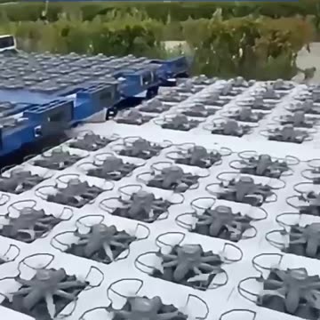 🇨🇳 China unveils mobile drone launch system, initially for light shows but with clear