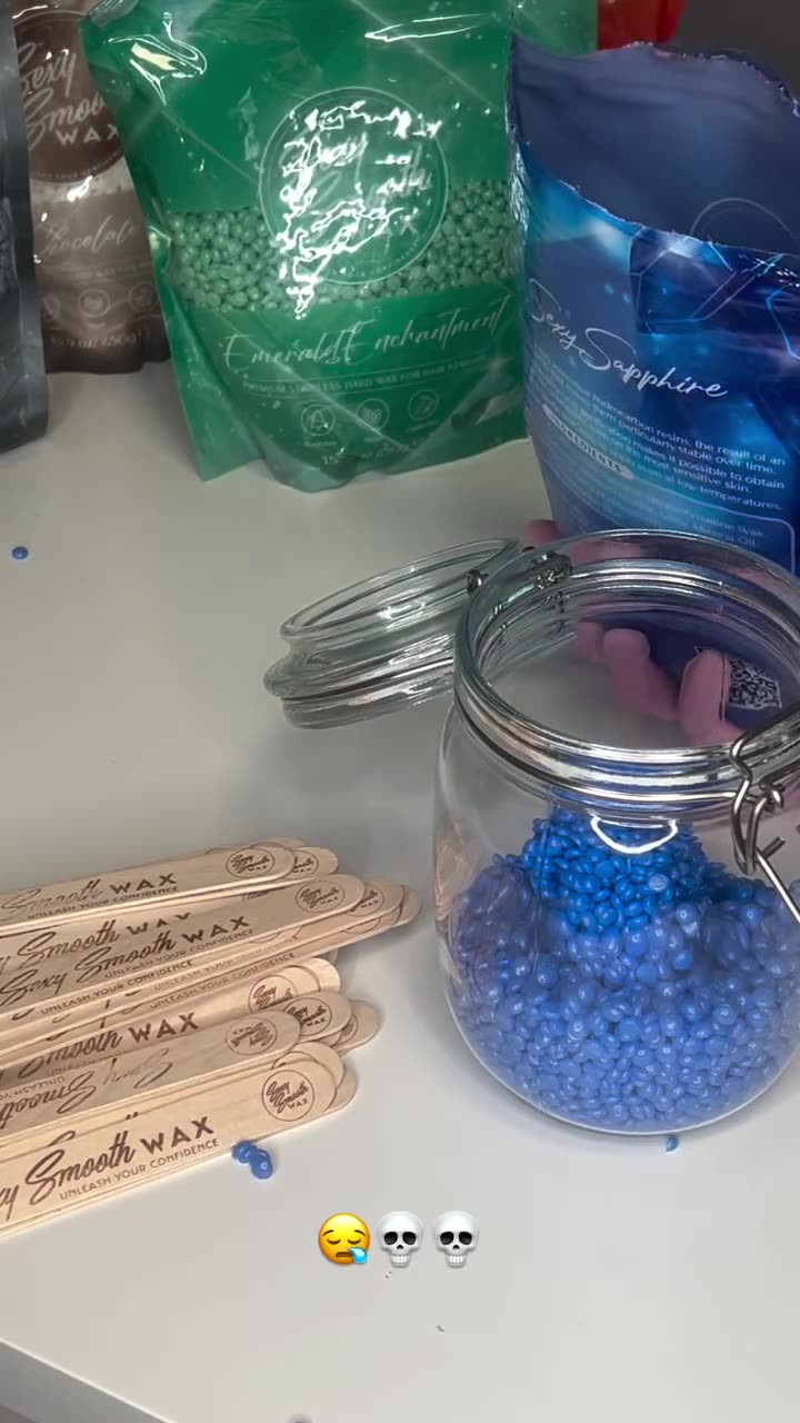 @catsandclawsbeauty Unboxing & Melting Sexy Smooth Sexy Sapphire Synthetic Hard Wax
