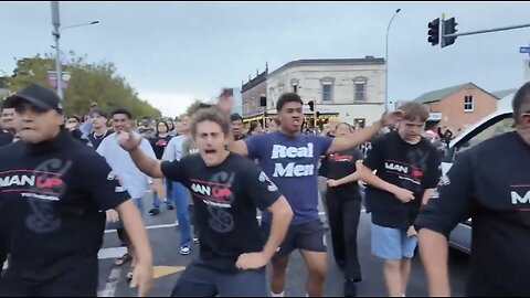 INDIGENOUS MAURI MEN💪📸PROTEST AGAINST LGBTQ+ PARADE IN NEW ZEALAND🇳🇿🛗💫