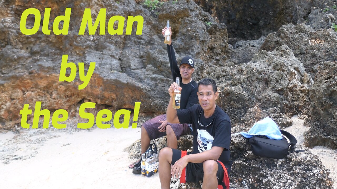 Old Man by the Sea! Saipan Island! 바다 에 있는 노인