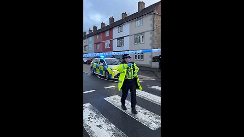 Teen killed in Chippenham stabbing; 15-year-old arrested ( 📹 : WILTSHIRE 999S ) #Chippenham #japd