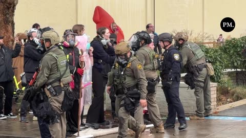 Several more arrests made at the ICE facility in Portland after subjects defied