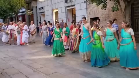 Hare Krishna Kirtan to Calm Your Mind