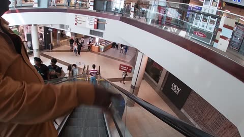 Let_s take a scroll at Cumberland Mall in Atlanta SHEA SHOW