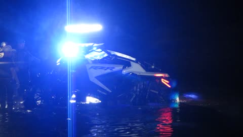 NY sabine 25/26 2183 flipped back on wheels