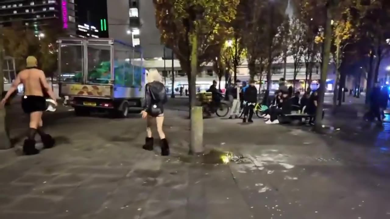 Last night in Manchesters Piccadilly Gardens