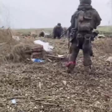 Russian Troops Captured a Group of Ukrainian Servicemen