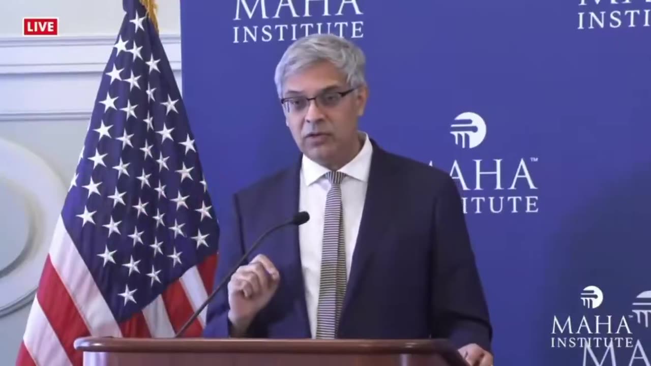 🧪 NIH Director Dr. Jay revealed we have a cure for sickle cell anemia.