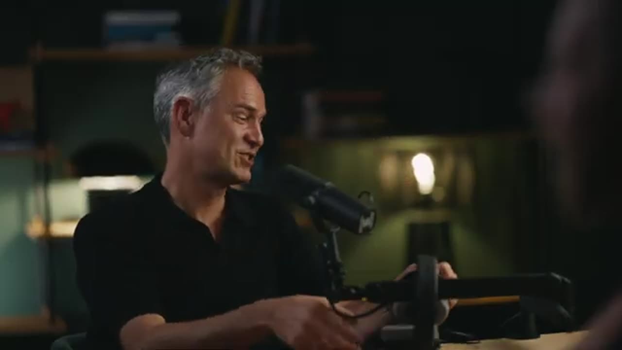 Dr. Daniele Ganser - Historiker packt aus: "Putin hat recht!" (re-up)