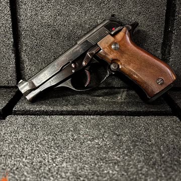 Meet the Beretta Model 81—aka The Little Cheetah