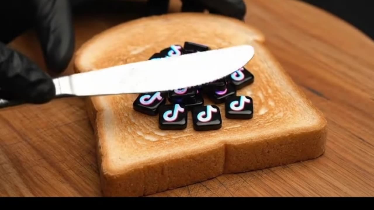 Which App Logo Spreads the Smoothest? 🍞🔥