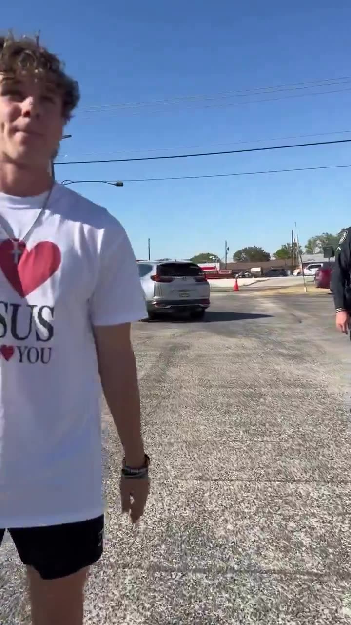 🟢 What the Heck...Guy Kicked Out Of Church For Wearing I ❤️ Jesus Shirt?