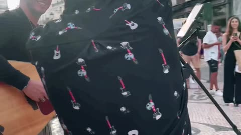 Ele me pediu para cantar uma música, e olha isso😱😱