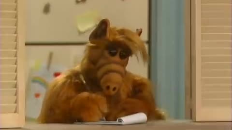 ALF Season 1 Episode 14 — ALF Gets Hooked on Soap Operas!