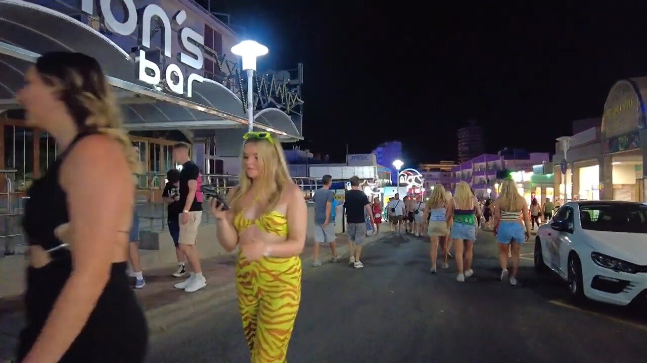 Inside Magaluf’s CRAZY Nightlife 2025! 😱
