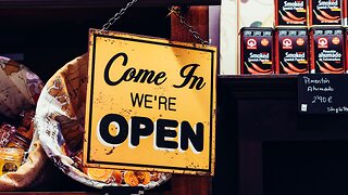 People prefer small businesses over big for holiday shopping