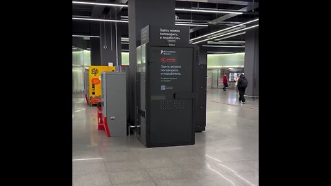 Moscú inaugura cabinas insonorizadas en el metro para trabajar y conversar sin ruidos