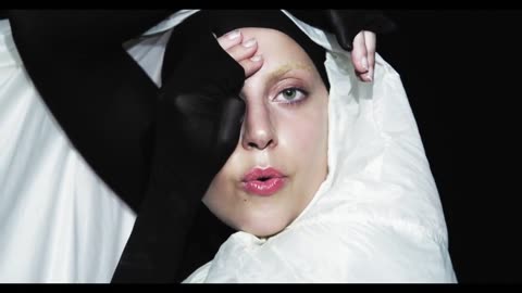 Lady Gaga - Applause