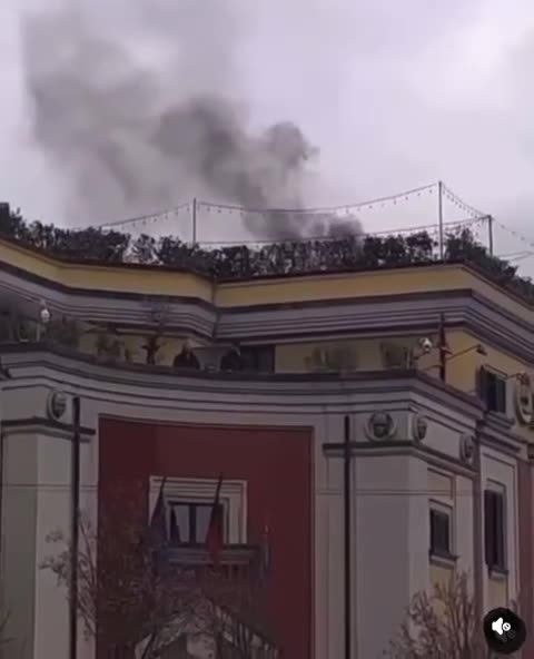 Tymi i zi nga Bashkia Tiranë/ Berisha: Lali Vjedhësi po djeg prova dhe dokumenta!