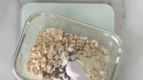 Cookies & Cream Overnight Oats 🍪🥛
