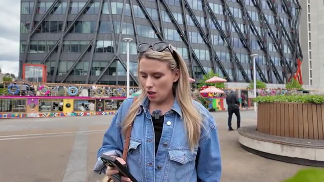 Reviewing The UK's WORST STEAKHOUSE - Rip Off!(480p)