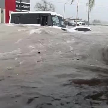 Mexico freak flash flooding reported in Reynosa