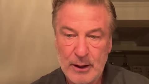 Alec Baldwin blames a massive garbage truck for why he crashed his wife's car into a ‘big fat tree‘