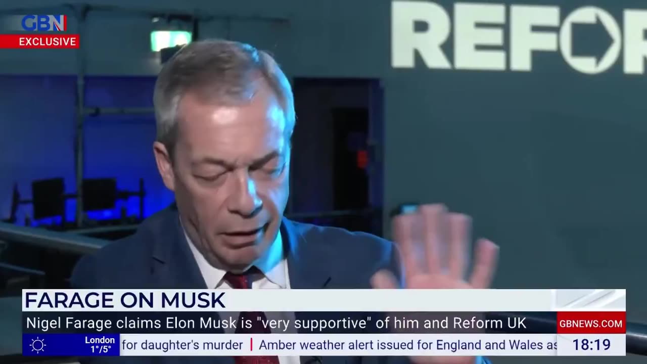 🚨 NEW: Nigel Farage says Elon Musk sees Tommy Robinson "as..m