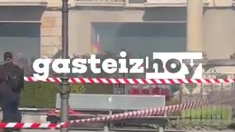 Spain - Far left and Basque separatists try to attack a Falange demonstration